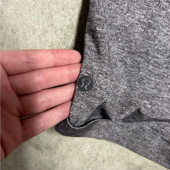 Lululemon Spring Break Away Short 4-way Stretch 3"
Heather Lux Multi Black Sz 2 - Picture 4 of 6